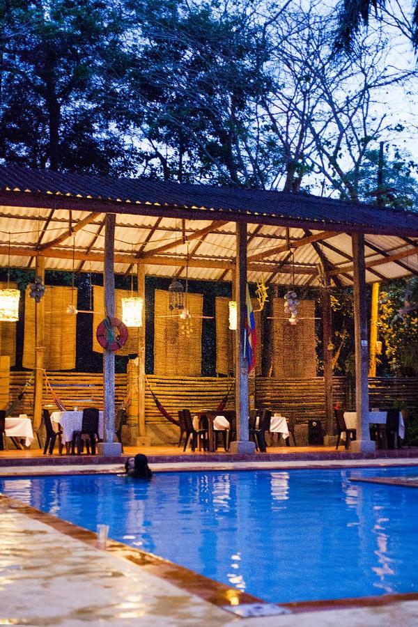 Hotel Restaurante Selva Negra Turbaco Dış mekan fotoğraf